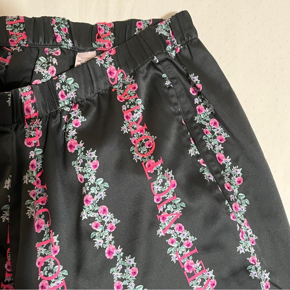 NWOT VICTORIA’S SECRET FLORAL SATIN PJ SET SIZE XS - Picture 6 of 6